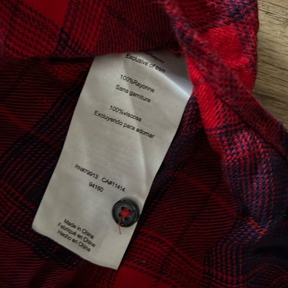 Motherhood Maternity Red and Blue Casual Button Down Shirt - Picture 4 of 5